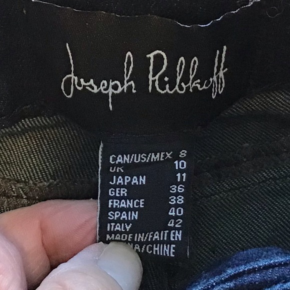 Joseph Ribkoff Jeans with eyelet bottom.  -1 - Picture 6 of 11